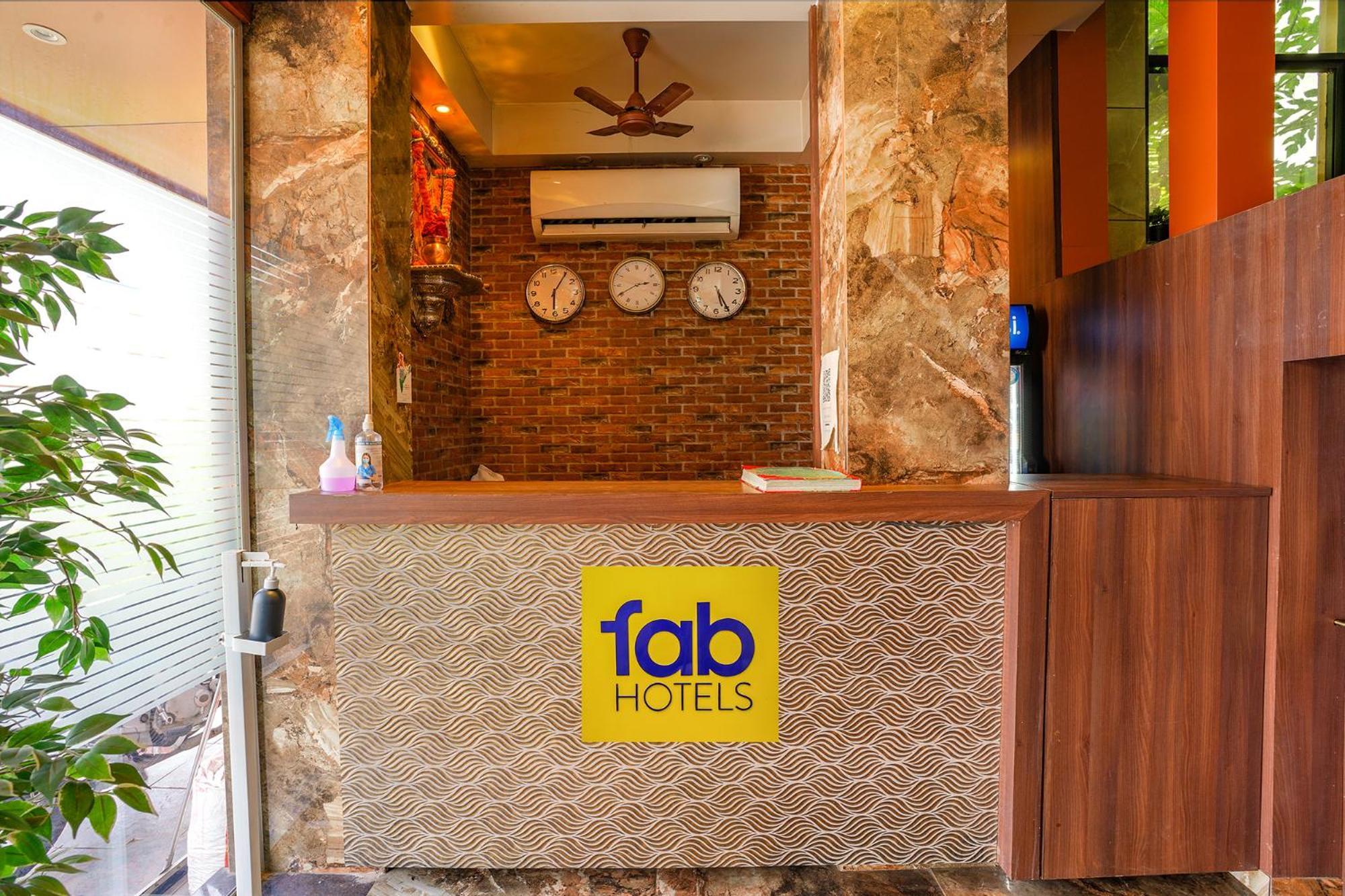 Fabexpress Super 7 Inn - Nr Rabale Station ナビムンバイ エクステリア 写真